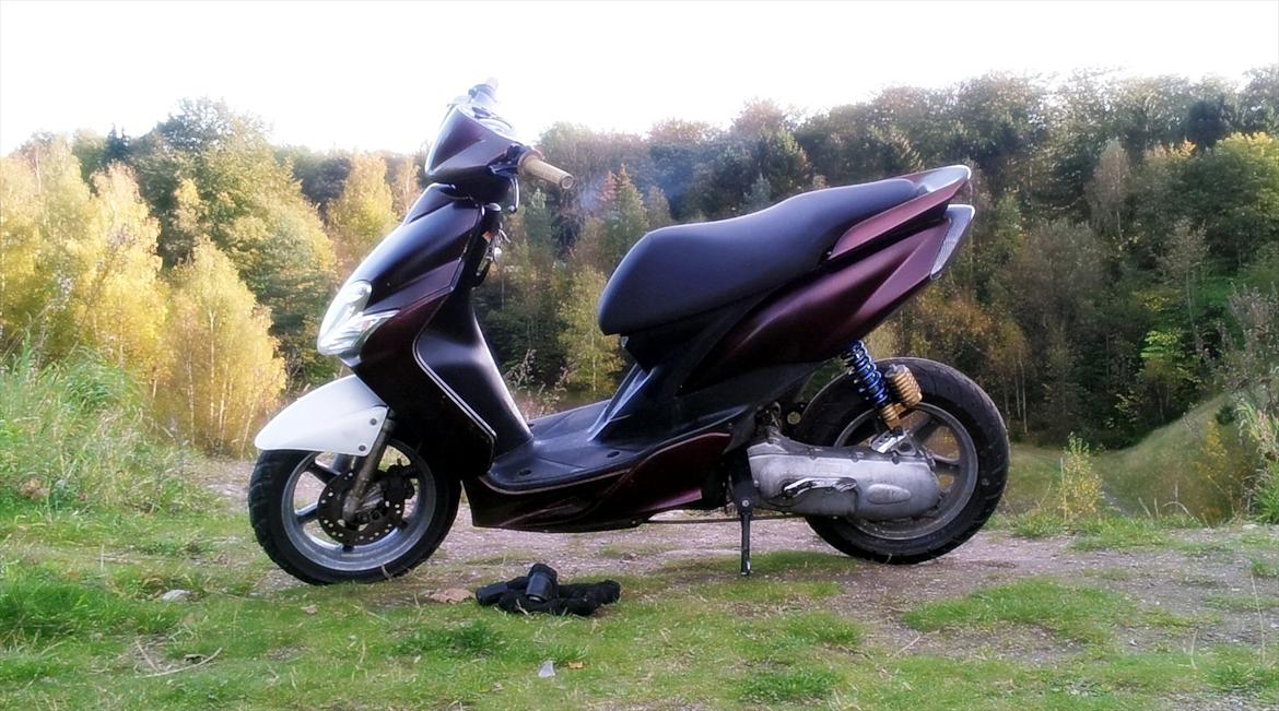 Yamaha Jog R - Oj, den er bare så lækker! billede 1