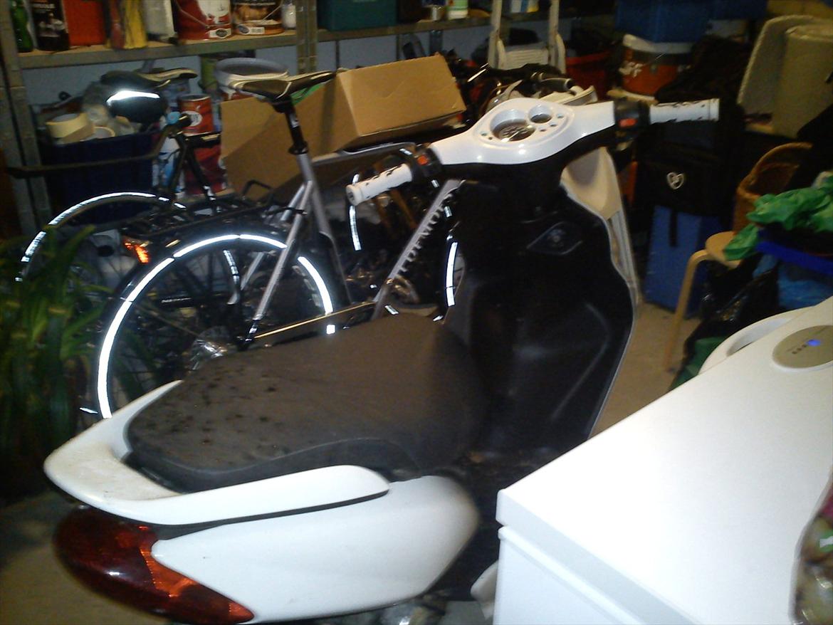 Yamaha jog r  billede 2