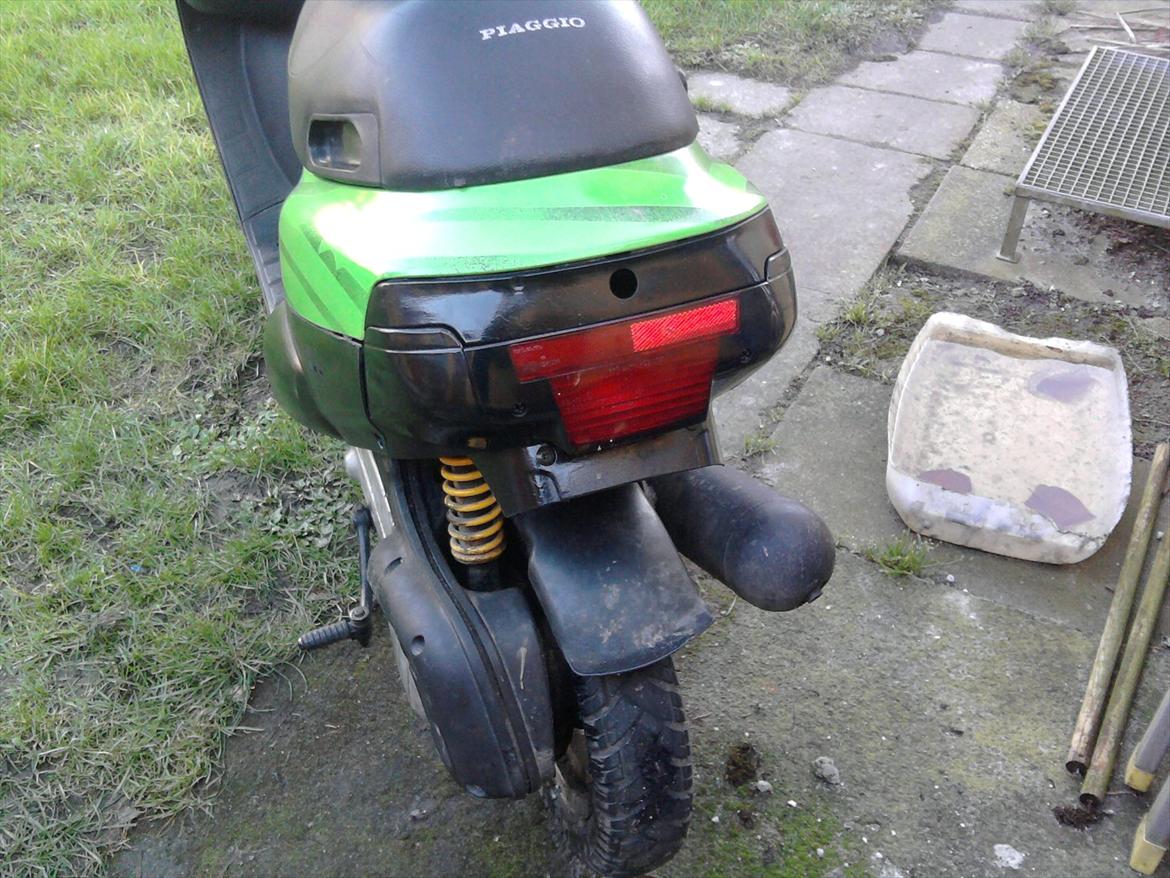 Piaggio old zip billede 18
