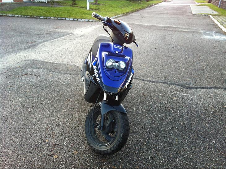 {{currentPhoto.altText}} billede {{currentPhoto.number}}