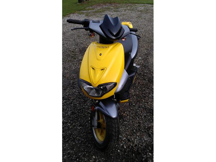 {{currentPhoto.altText}} billede {{currentPhoto.number}}