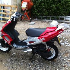 Peugeot Speedfight 2 solgt