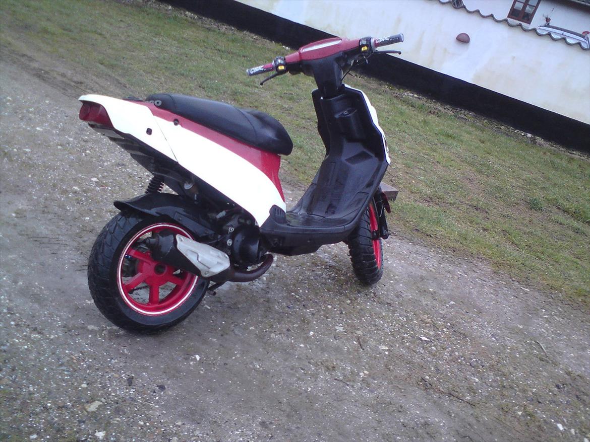 PGO hot 50 billede 4