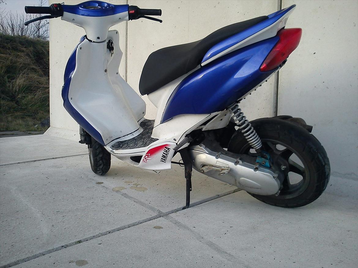 Yamaha jog R " bluetop" Solgt billede 10