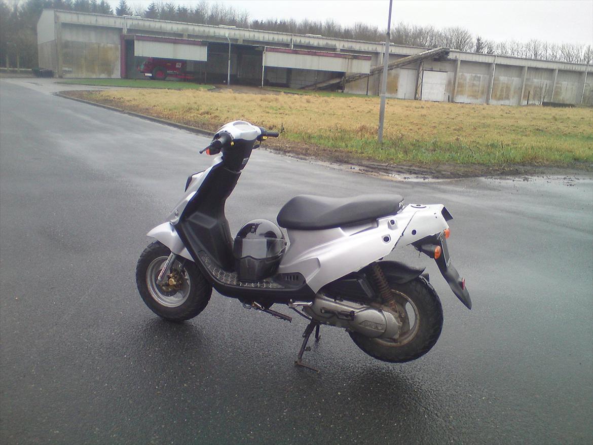 PGO Big Max billede 2