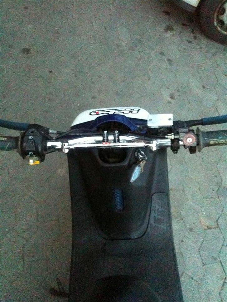 PGO Hot 50 - Hverdags - Bartstyr med Quickgas. Har helt nyt styr ligggende som ikke er irret. billede 2