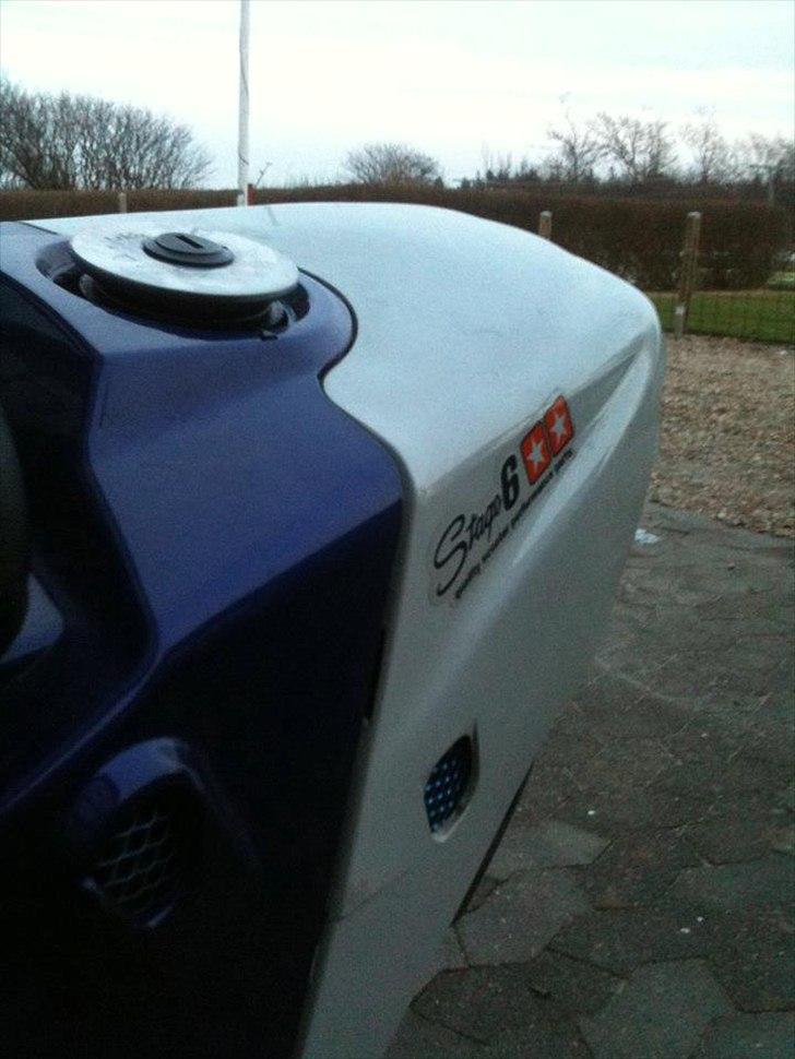 PGO Hot 50 - Hverdags - Anderøv med Stage6 stickers og crome tankdæksel. billede 5