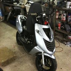 Aprilia Sonic AC