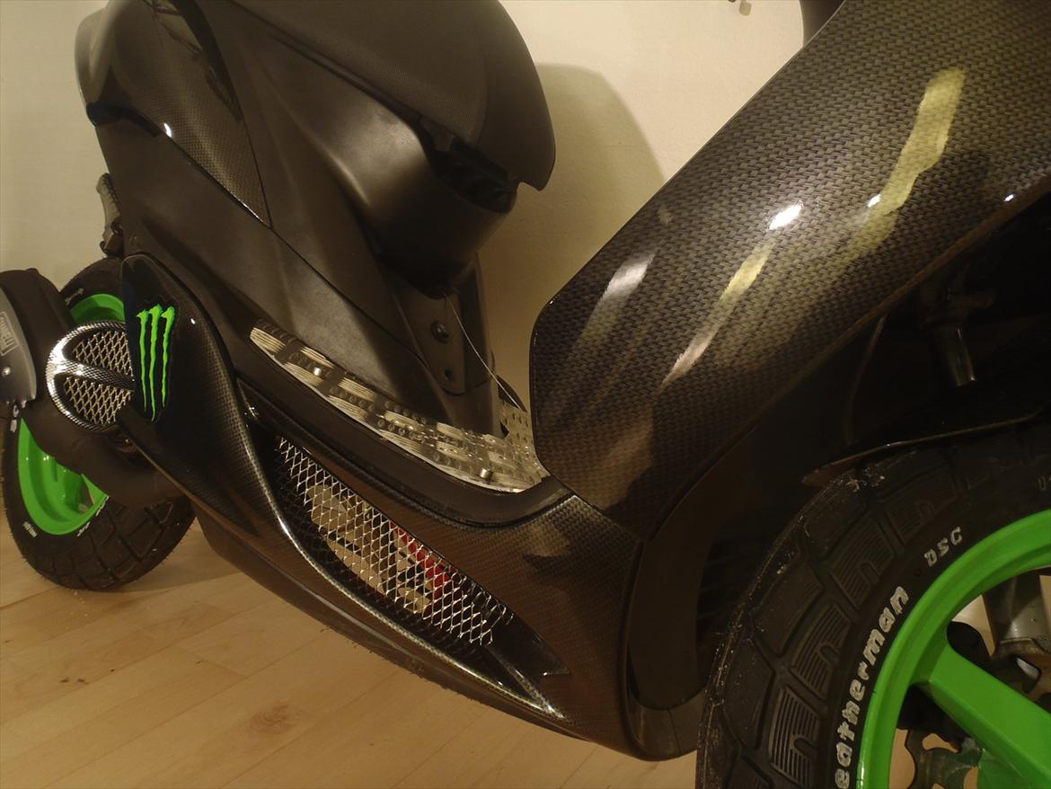 Yamaha Jog R Monster Edition "Carbon"   [Nu] SOLGT billede 6