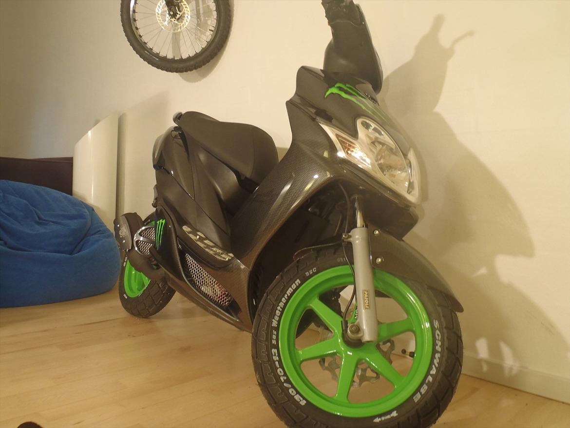 Yamaha Jog R Monster Edition "Carbon"   [Nu] SOLGT billede 7