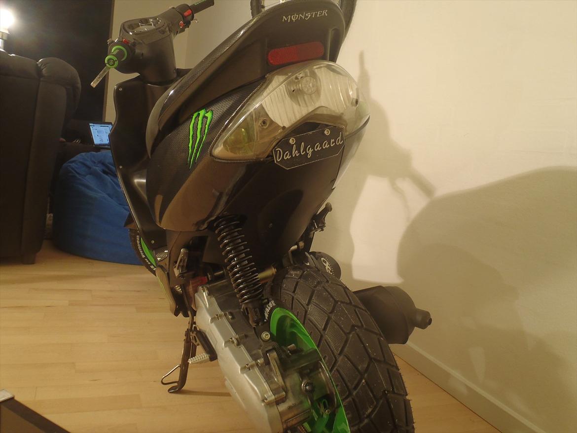 Yamaha Jog R Monster Edition "Carbon"   [Nu] SOLGT billede 15