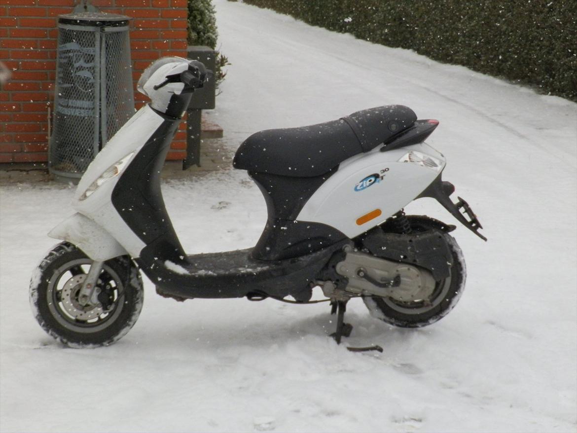 Piaggio New zip 4t billede 3