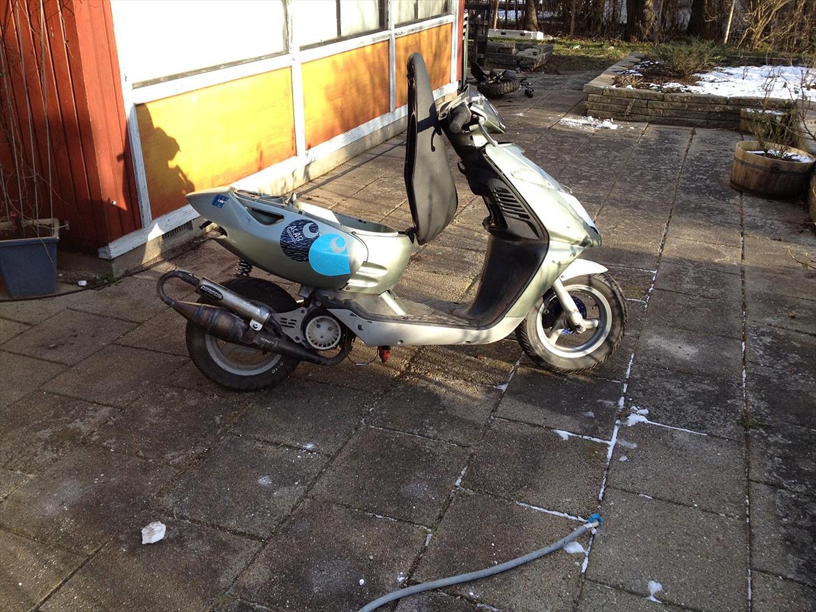 Aprilia sonic Luna billede 3