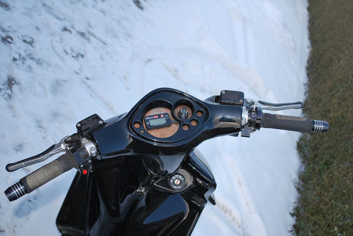 Yamaha Jog r/rox billede 3