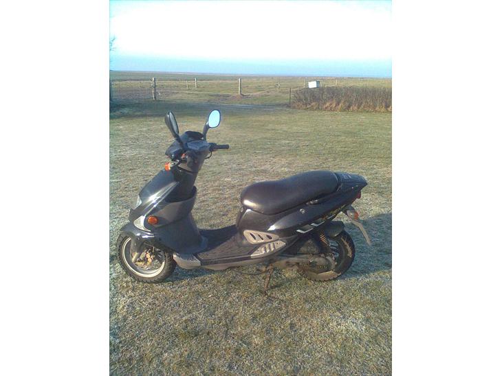 {{currentPhoto.altText}} billede {{currentPhoto.number}}