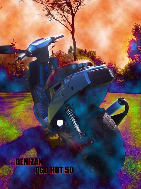 PGO HOT 50  SOLGT - SE LIGE HER...! DETTE BILLED ER LAVET PÅ COMPUTEREN.!!  JA SE LIEG MINE DEJLIGE UDSKÆRINGER VED BENSKJOLDET...! UHhhh.....  PLUS MIN KNÆKUDSTØDNING DEN ER SP NICE.... =)  billede 17