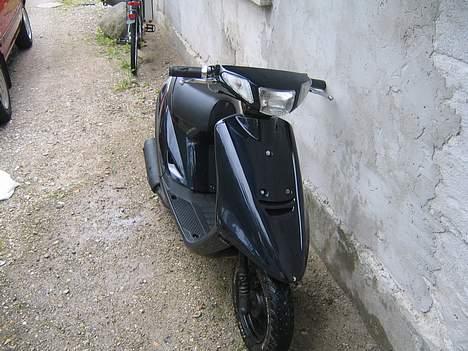 Yamaha Jog  .. Solgt ! - NU .. alle skjolde er nye samt klare glas ..  billede 3