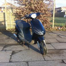 Piaggio New zip