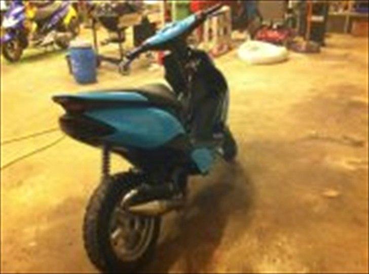 Yamaha jog r (AC)  væk billede 3