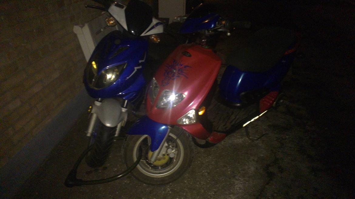 PGO Dr Big FUNDET R.I.P. - Der Holder mine 2 dejlige scootere billede 12