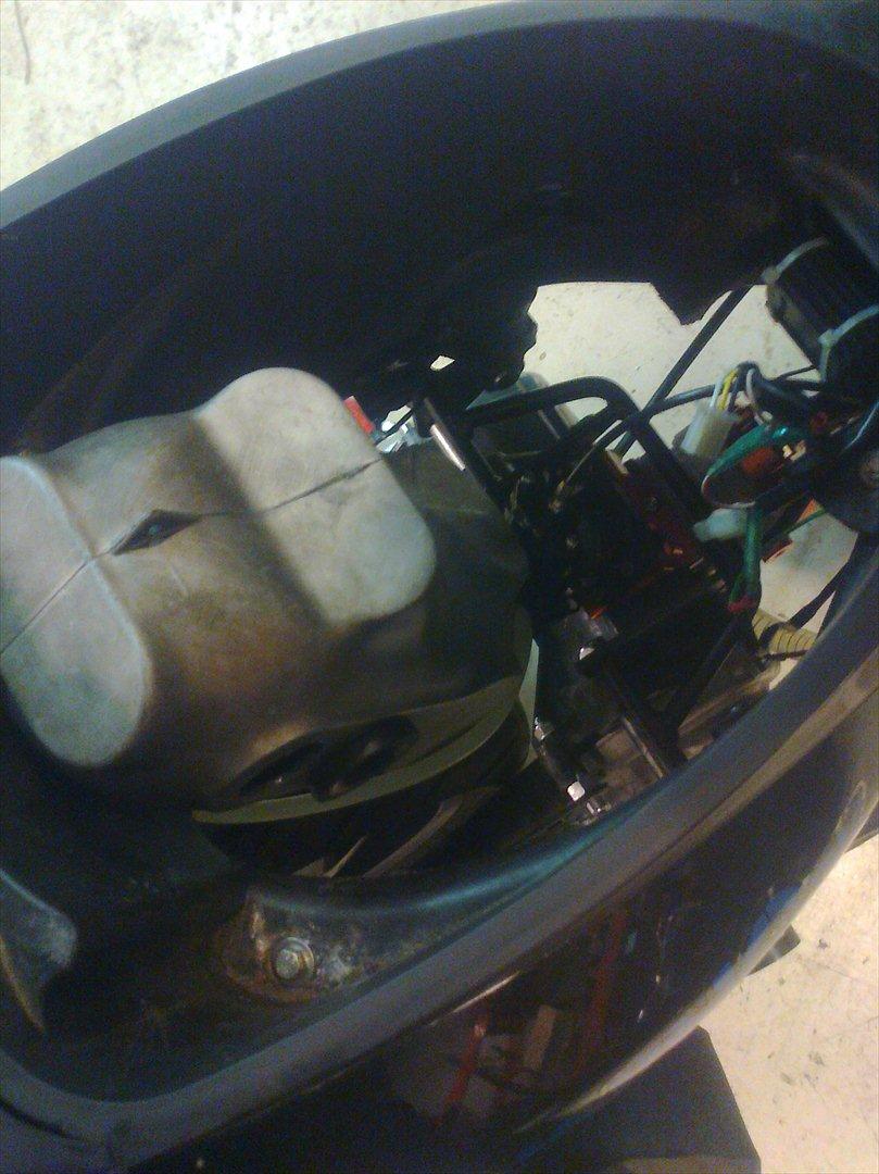 Yamaha jog r R/T billede 11