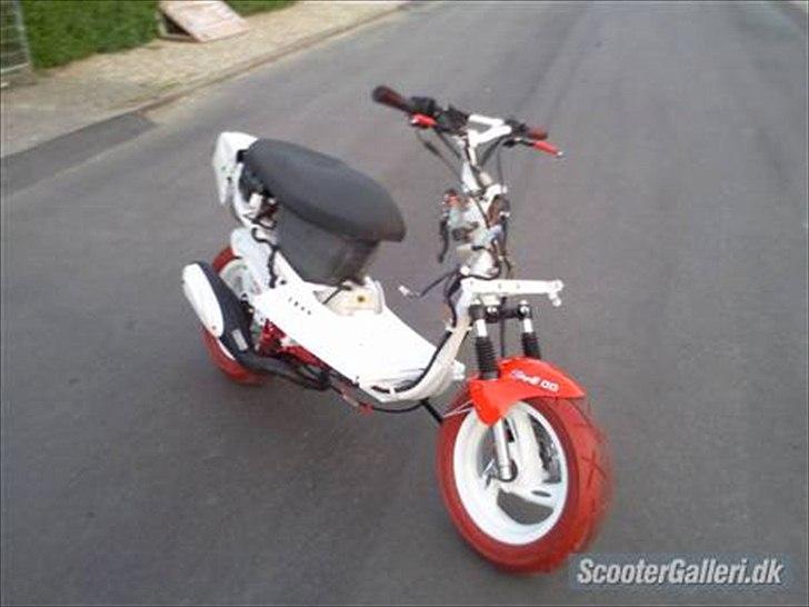 PGO Hot 50 billede 10