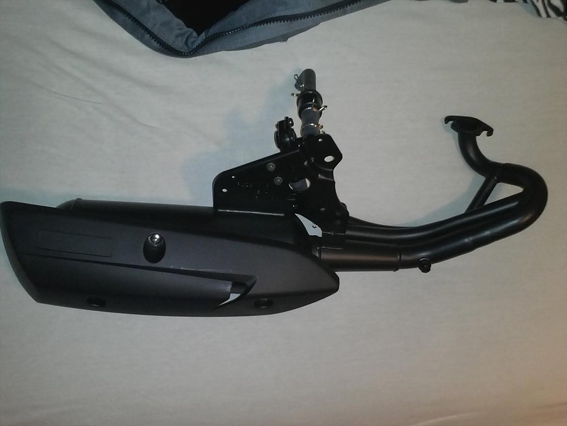 PGO Hot 50 - Den nye udstødning.. billede 8