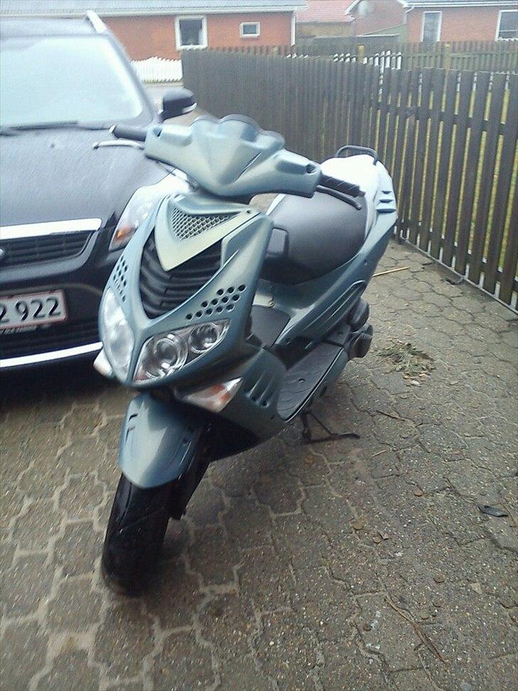 Peugeot SPEEDFIGHT 2 SOLGT - min dejlige scooter billede 6