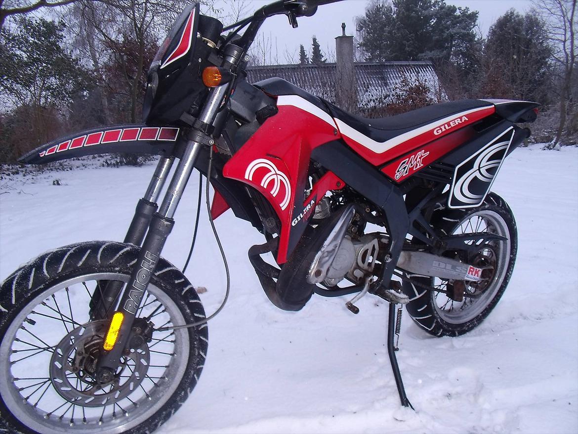 Derbi Senda sm xtreme solgt 9500 kr - Derbi Senda med Gilera smt skjolde på billede 1