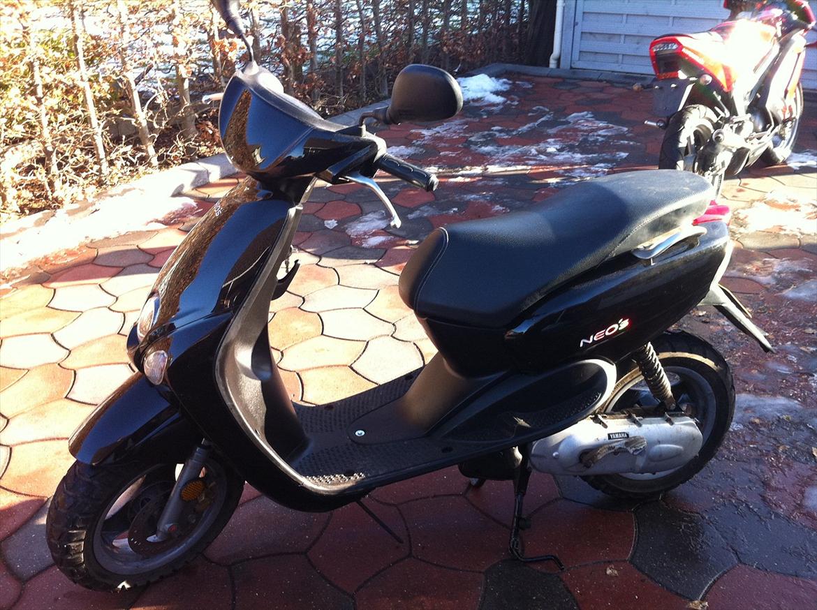 Yamaha neos billede 1