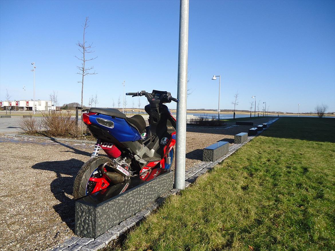 Aprilia SR50R Factory "Spiderman Edition" billede 4