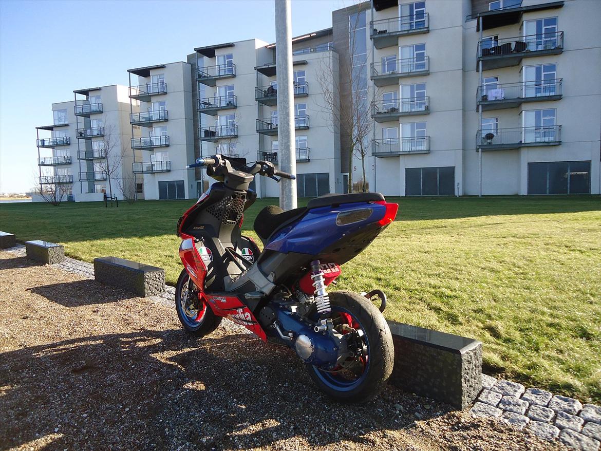 Aprilia SR50R Factory "Spiderman Edition" billede 5