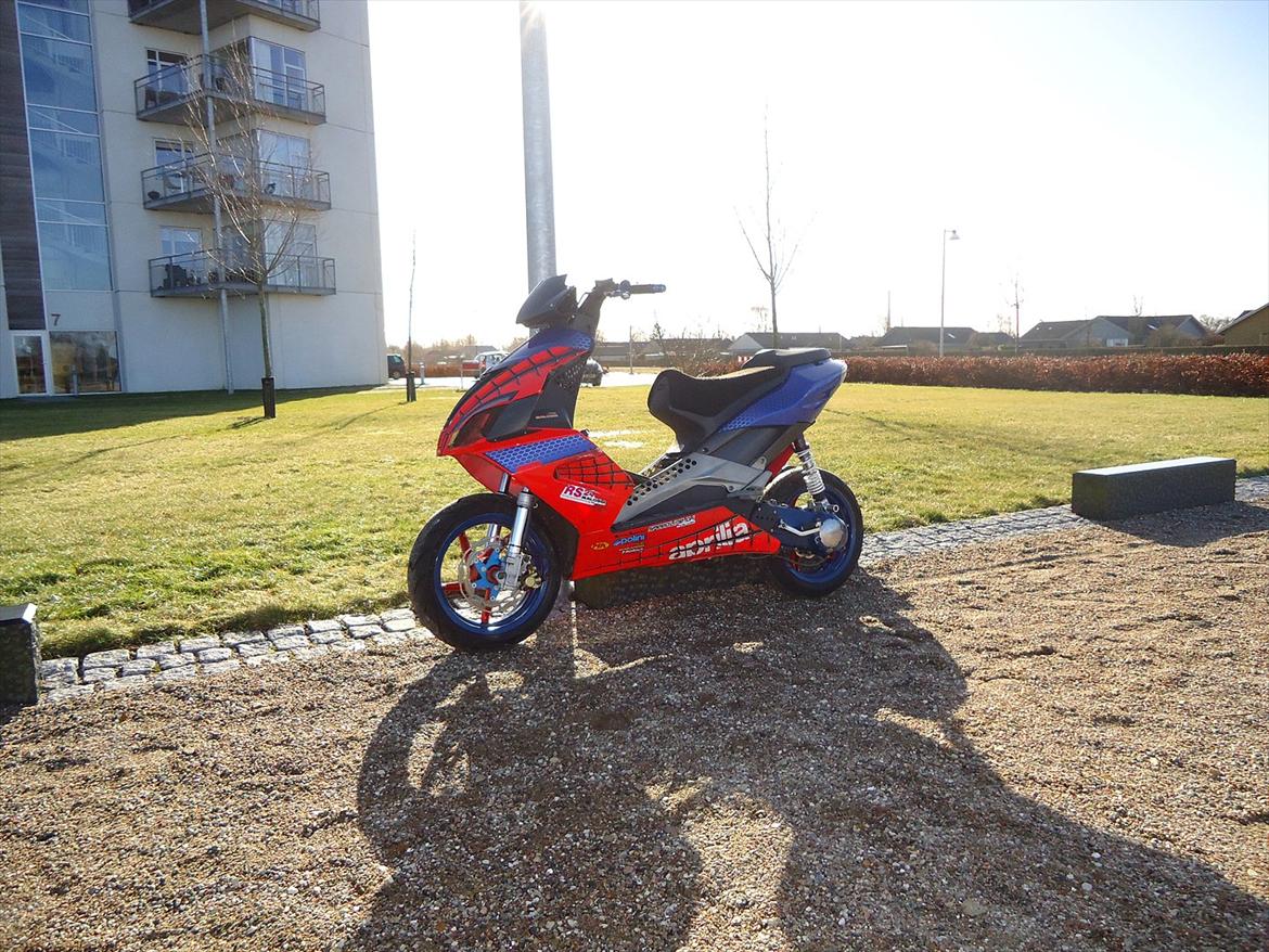 Aprilia SR50R Factory "Spiderman Edition" billede 6