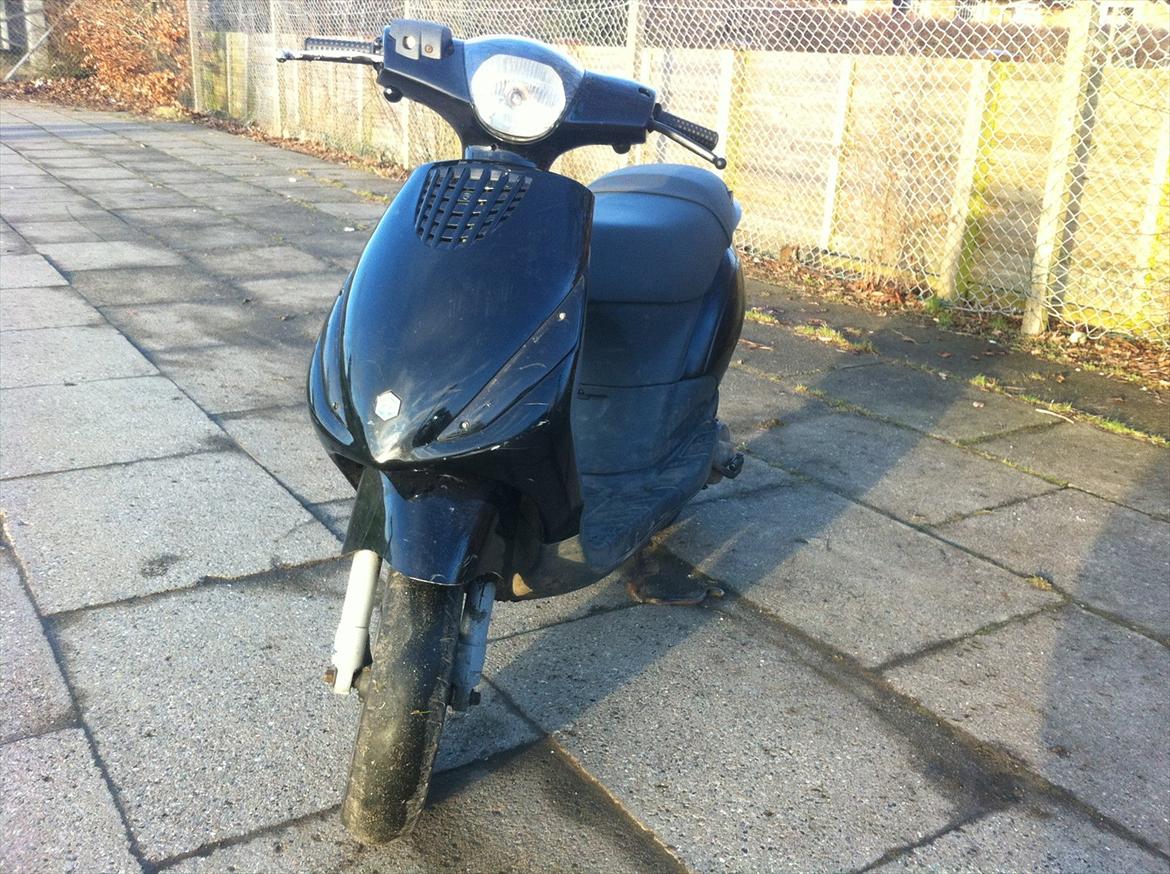 Piaggio New zip billede 5