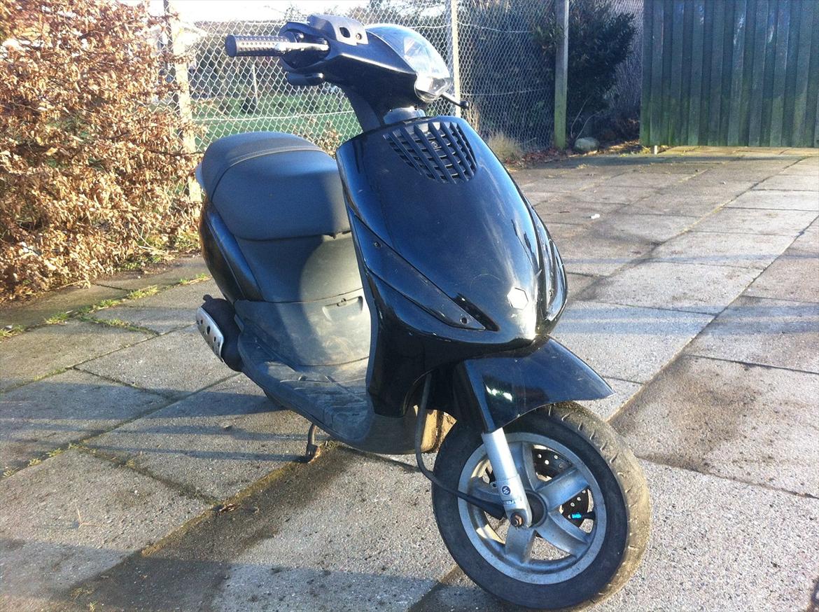 Piaggio New zip billede 6
