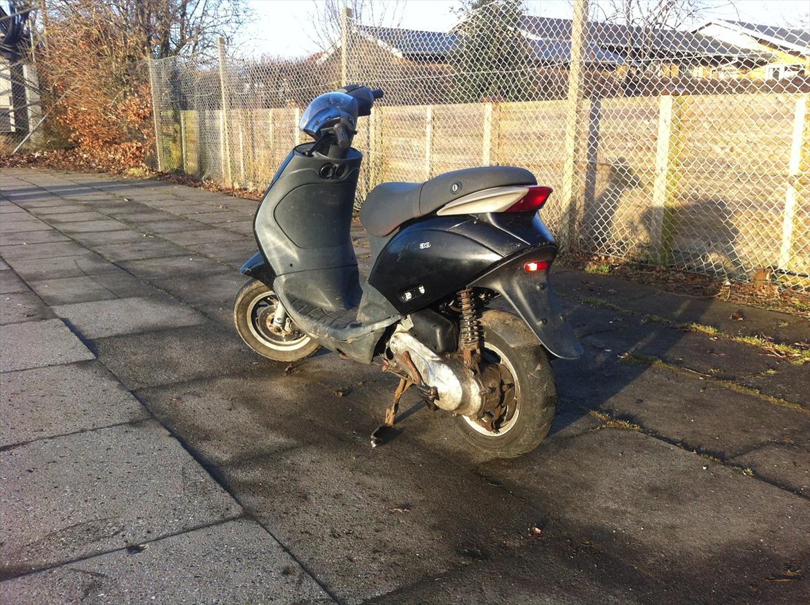 Piaggio New zip billede 9