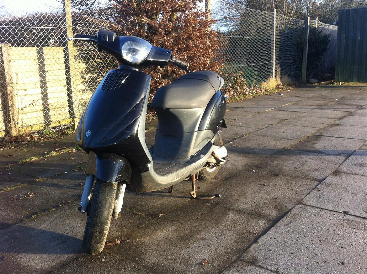 Piaggio New zip billede 10