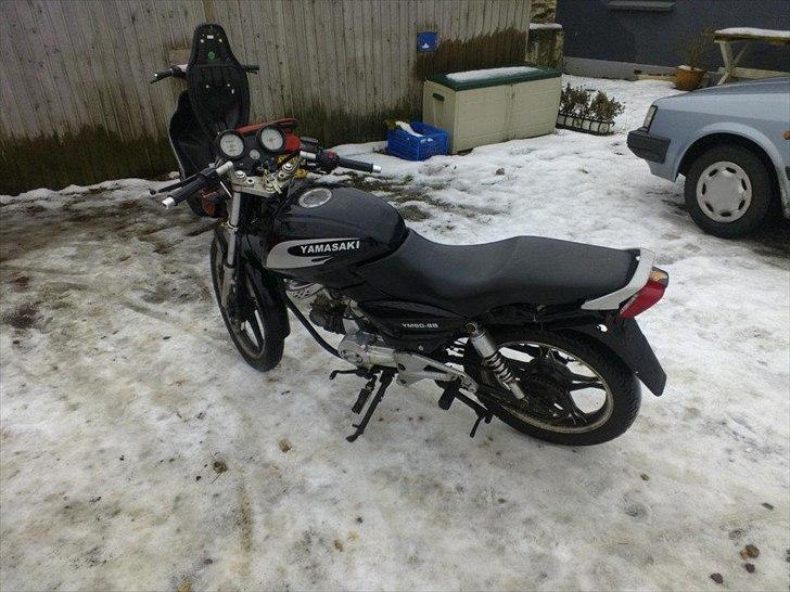 Yamasaki ym50-8b 125ccm billede 4