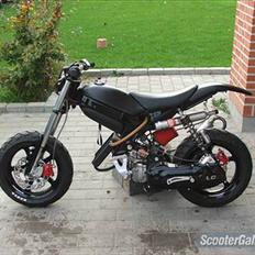 Suzuki Street Magic LC DD ROX NOS (STJÅLET)