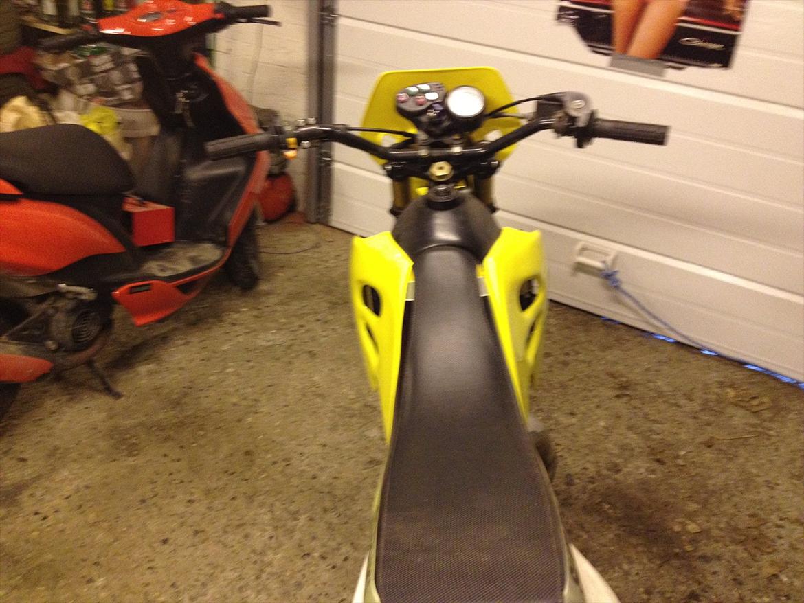 Suzuki Rmx [Tidl. scooter] billede 8