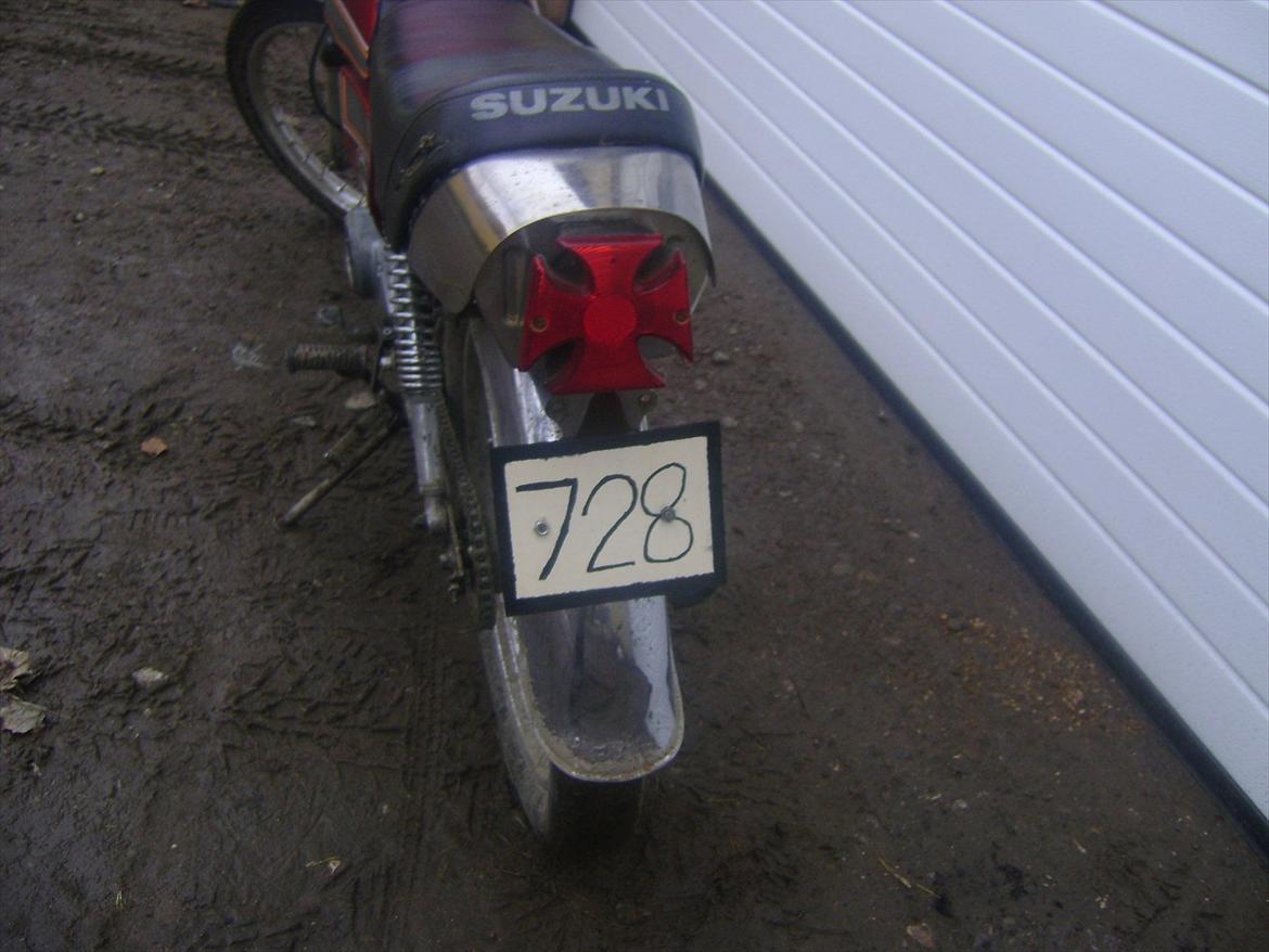 Suzuki dm50 samurai (Tild. Knallert) - den en lille nummer plade på som jeg selv har lavet ;) billede 3
