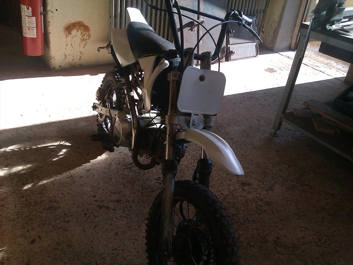 MiniBike 125cc dirtbike ( solgt 1700kr ) billede 10