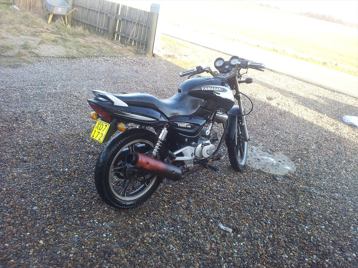 Yamasaki YM50-8B billede 2