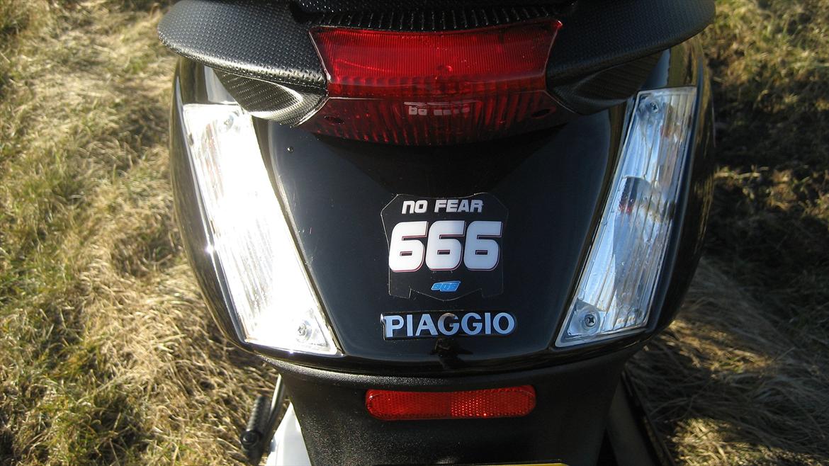 Piaggio New Zip 2T. - 666 No Fear billede 8