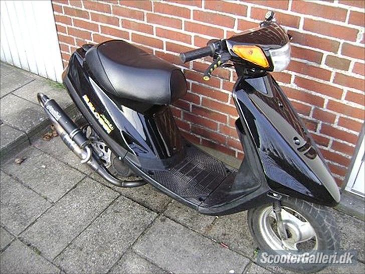 Yamaha Jog As - Sådan ser den ud nu, dog med en anden udstødning lige pt. billede 1