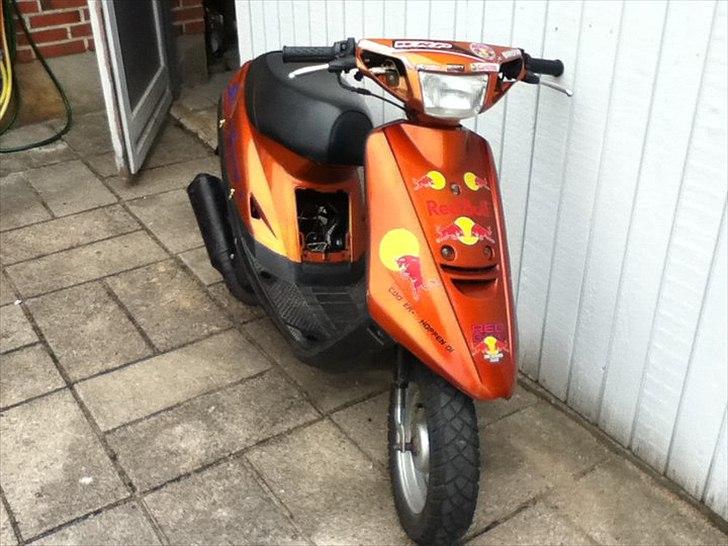 Yamaha Jog As - Som den så ud lige da min kammerat købte den hjem. Siden er der skiftet skjolde og en masse andre ting! billede 8