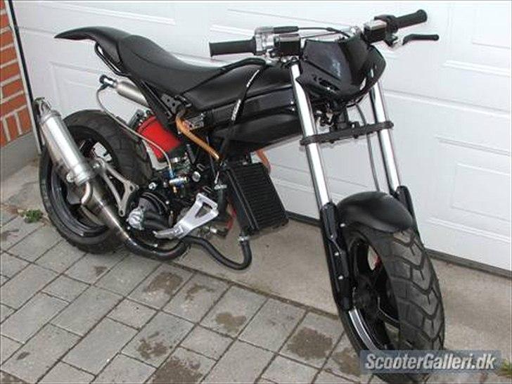 Suzuki Street Magic LC DD ROX NOS (STJÅLET) billede 2