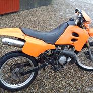 Suzuki rmx orange 