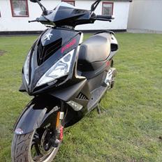 Peugeot speedfight 3