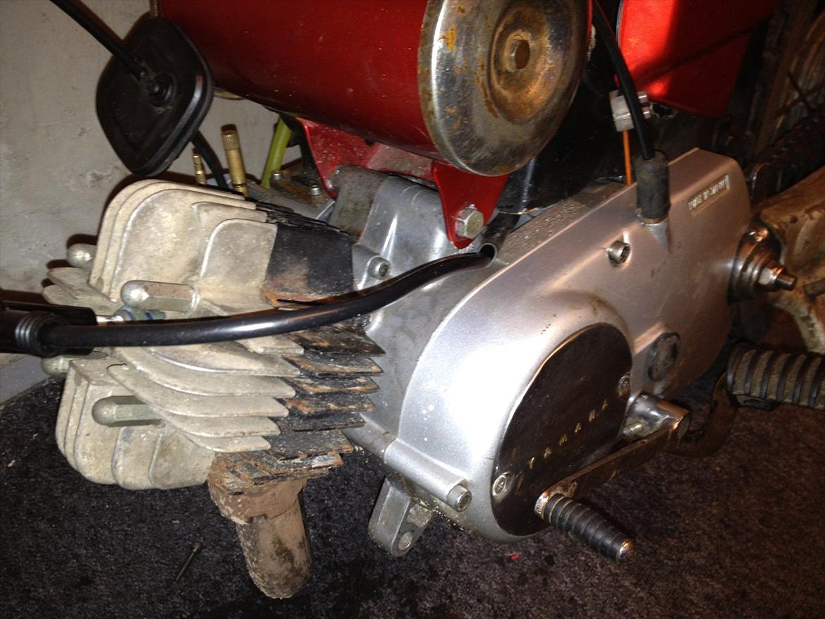 Yamaha fs1 4g - efter rengøring af blok og´lege og simmerringe skift ser sku godt ud. billede 9